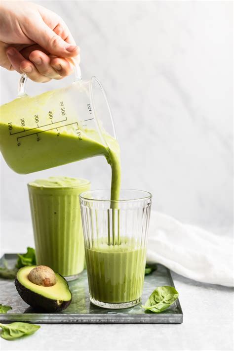 the-best-green-smoothie-recipe-with-avocado image