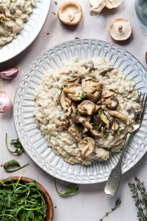 vegan-mushroom-risotto-with-truffle-oil-domestic image
