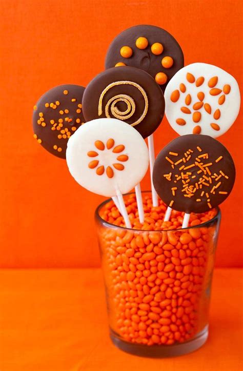 easy-halloween-chocolate-lollipops-tara-teaspoon image