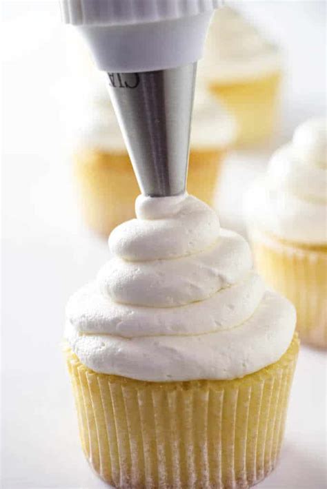 fluffy-vanilla-buttercream-american-buttercream-savor image