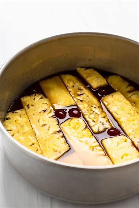 pineapple-upside-down-cake-with-rum-garlic-zest image