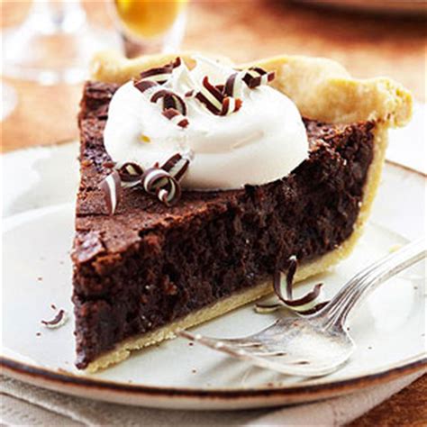 peppermint-brownie-pie-midwest-living image