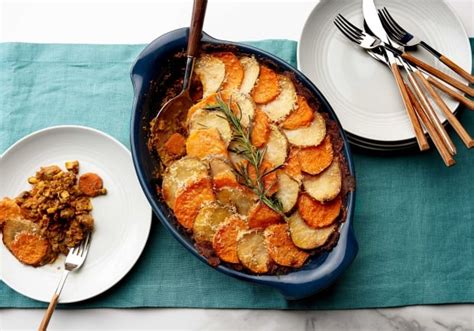 lentil-shepherds-pie-a-meat-free-version-of-a-comfort image