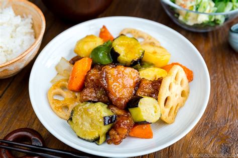 ootoyas-sweet-and-sour-chicken-just-one-cookbook image