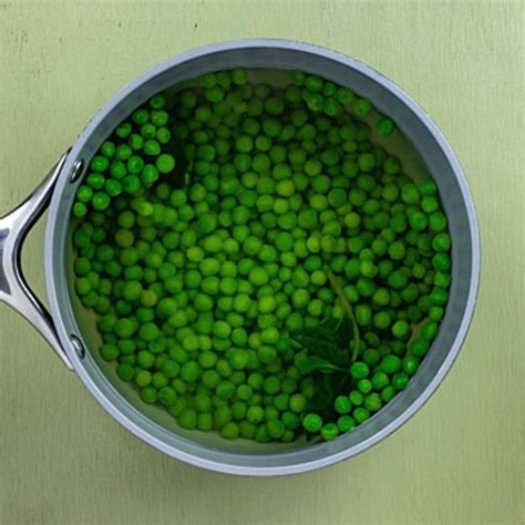 minted-peas-an-irish-and-english-side-dish image