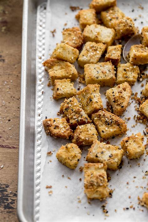cheesy-everything-bagel-croutons-crumb-top-baking image