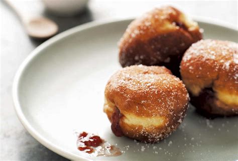 berliners-jelly-doughnuts-recipe-leites-culinaria image