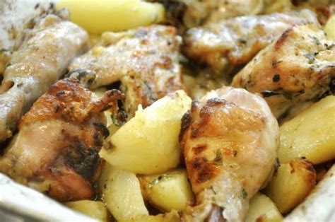 pollo-al-forno-con-patate-baked-chicken-and-potatoes image