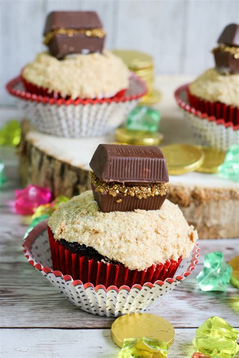 buried-treasure-cupcakes-recipe-mom-for-all-seasons image