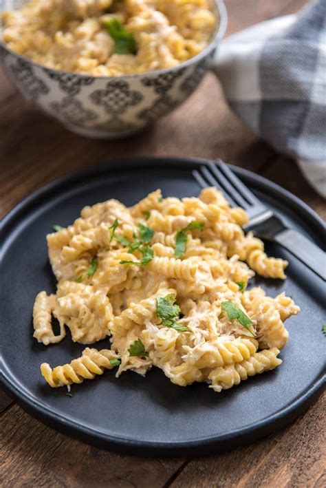 slow-cooker-mac-and-cheese-with-garlic-chicken image