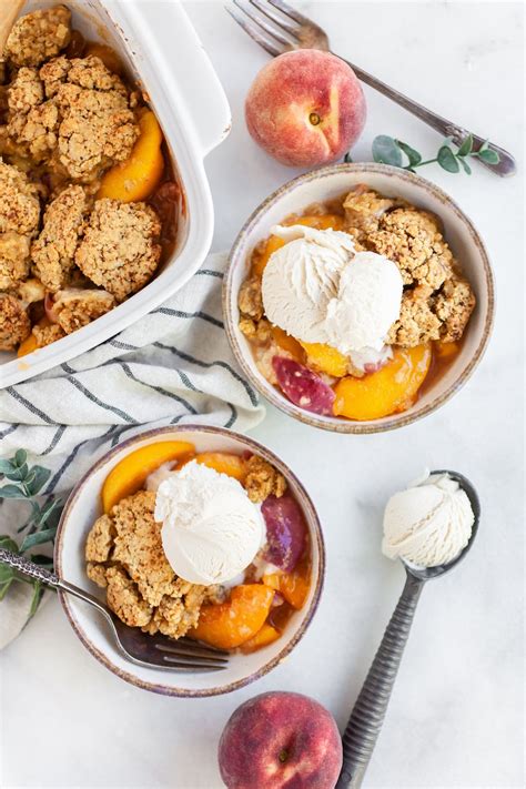 easy-healthy-peach-cobbler-recipe-nutrition-in image