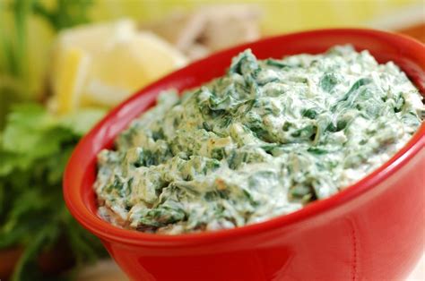 easy-recipe-healthy-low-fat-spinach-and-artichoke-dip image