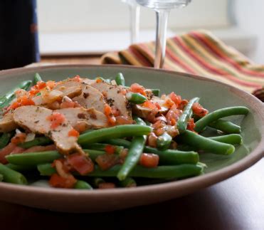 chicken-and-haricots-verts-salad-french-women image