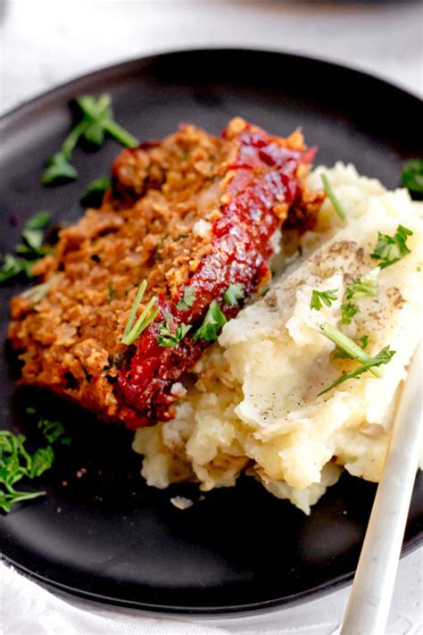 the-best-vegan-beyond-meat-meatloaf-thank-you-berry image
