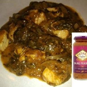 slow-cooker-chicken-saag-masala-using-pataks-jar image