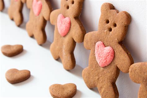 i-love-you-gingerbread-teddy-steves-kitchen image