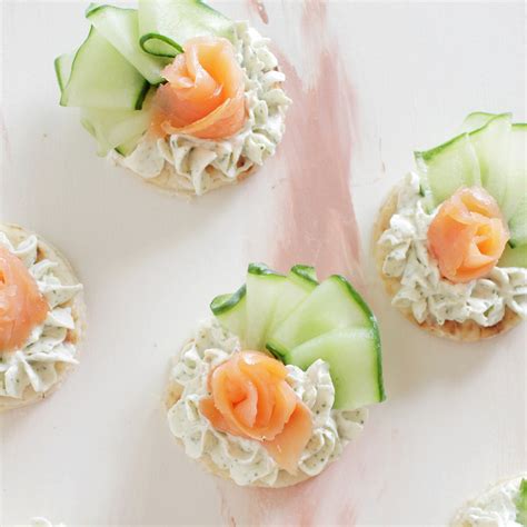 25-minute-smoked-salmon-canaps-with-cucumber image