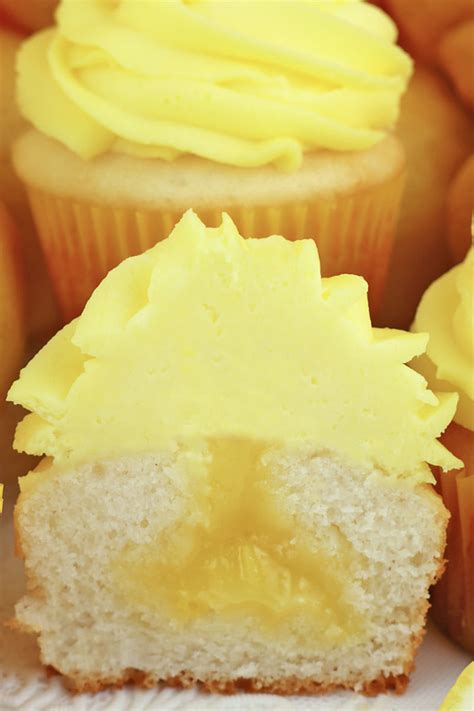 cupcakes-with-lemon-curd-and-lemon-whipped-cream image