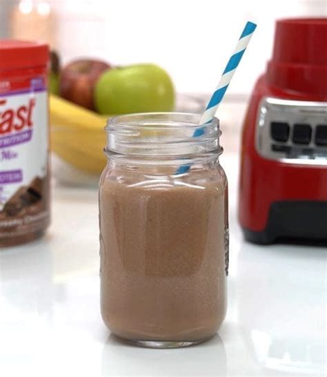 peanut-butter-chocolate-banana-smoothie-recipe-slimfast image