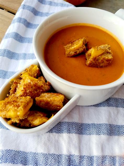 tomato-soup-with-grilled-cheese-croutons-eat-wheat image