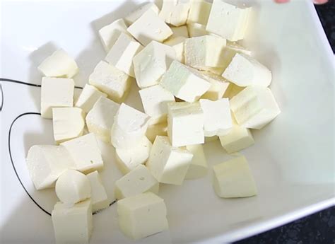 homemade-squeaky-cheese-curds-steves-kitchen image