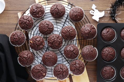 easy-halloween-cupcakes-recipe-cookme image