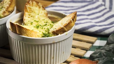 panera-french-onion-soup-recipe-copycat-recipesnet image