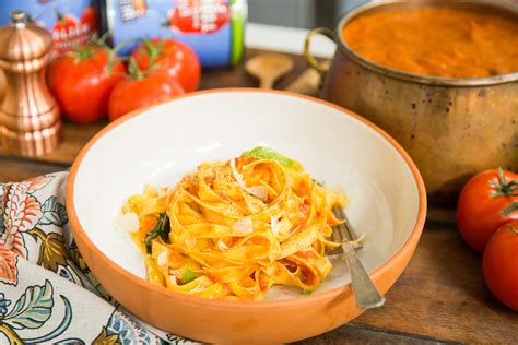 tagliatelle-with-tomato-and-parmigiano-reggiano image