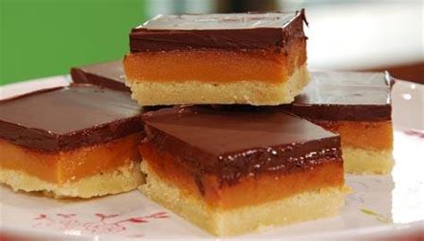 salted-caramel-millionaires-shortbread-recipe-bbc-food image