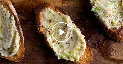 green-garlic-toast-the-new-york-times image