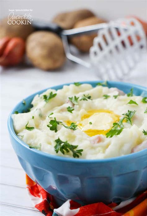 colcannon-mashed-potatoes-creamy-potatoes-mixed image
