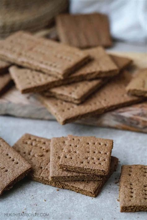 graham-crackers-with-teff-gf-vegan-healthy-taste image