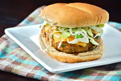 actually-delicious-turkey-burgers-macaroni-and image
