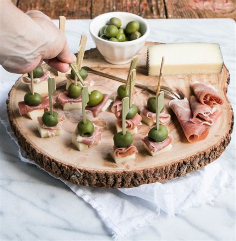 cheese-ham-and-olive-bites-easy-appetizer-my image