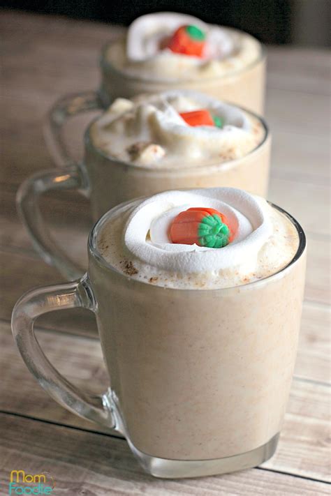 pumpkin-pie-white-hot-chocolate-mom-foodie image