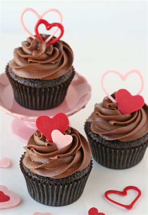 how-to-make-heart-accents-for-cupcakes-my-baking image
