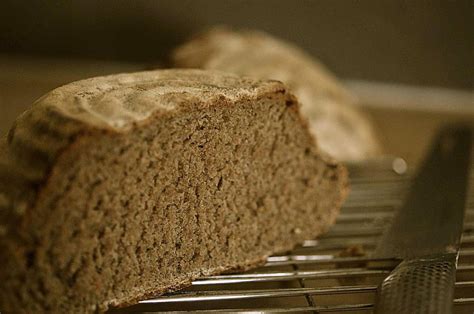make-your-own-rye-sourdough-bread image
