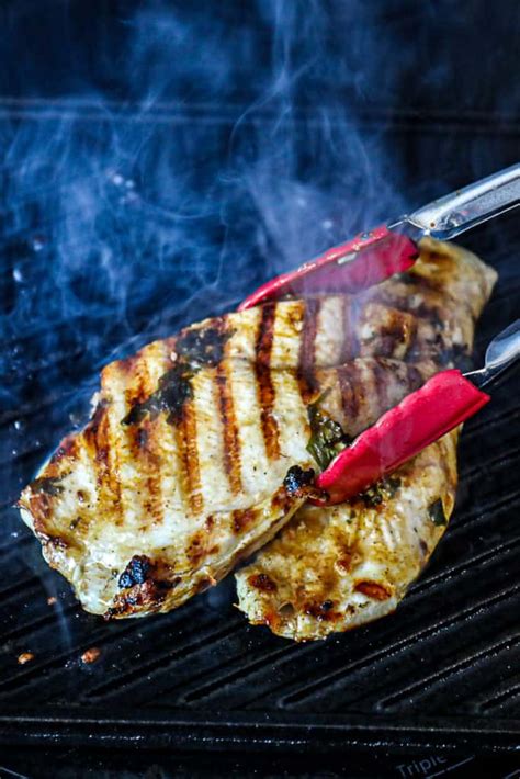easy-pan-grilled-chicken-on-stove-indoor-grill-recipe-sip-bite-go image