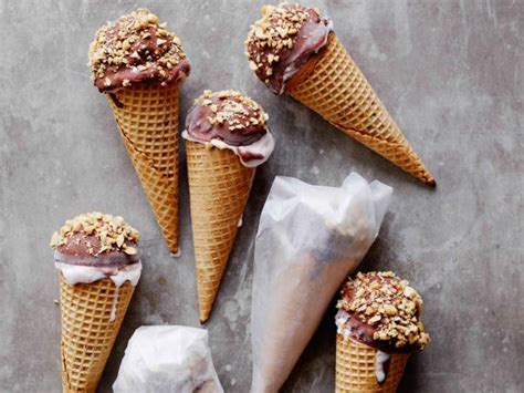 chocolate-dipped-ice-cream-cones-recipe-cooking image