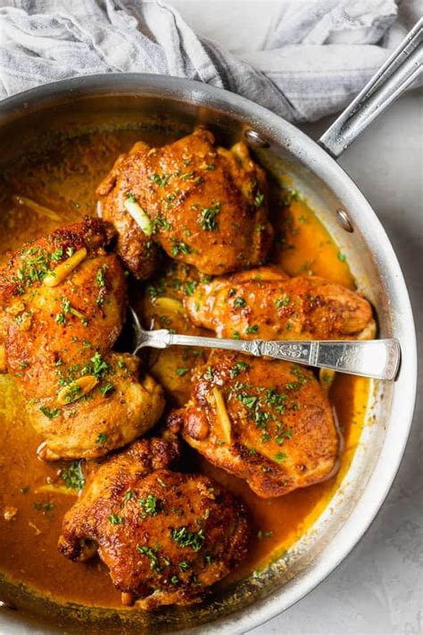 pan-seared-chicken-thighs-feelgoodfoodie image