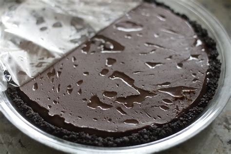 ultimate-double-chocolate-pie-recipe-video-laurens image