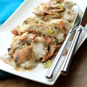 chicken-bacon-leek-casserole-weekdaysupper image