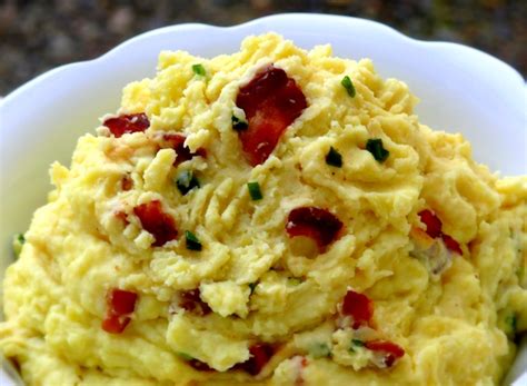 creamy-bacon-and-green-onion-mashed-potatoes image