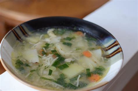 fresh-garden-soup-recipe-momsdish image