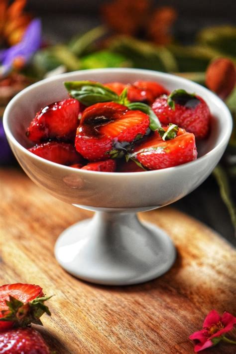 balsamic-strawberries-and-ideas-for-serving image