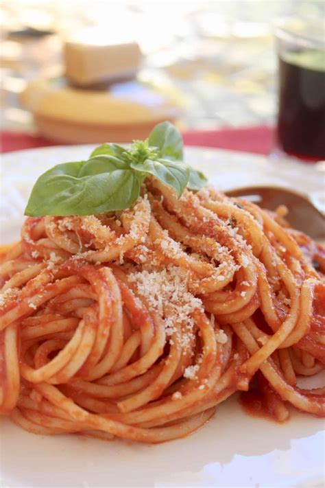 authentic-italian-pasta-sauce-quick-homemade-tomato image