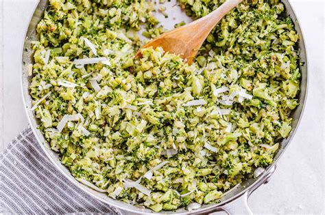 garlic-parmesan-broccoli-rice-skillet-recipe-eatwell101 image