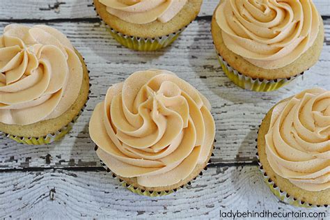 butterscotch-frosting-lady-behind-the-curtain image