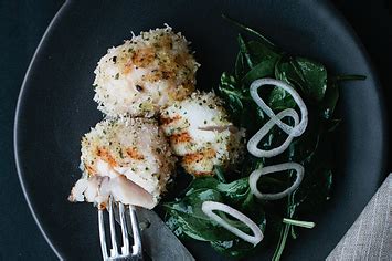 go-to-recipe-easy-parmesan-crusted-scallops image