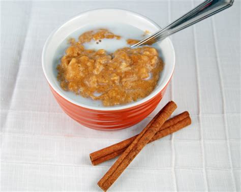 pumpkin-spice-oatmeal-in-the-slow-cooker-eat-at image